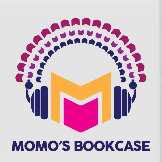 Momo's Bookcase Logo