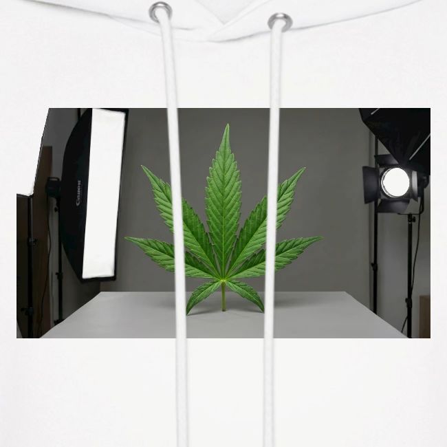***CANNABIS LEAF TEE***