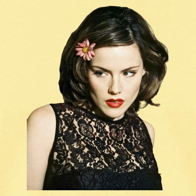 Kathleen Robertson Exclusive BH 90210 Show T-Shirt