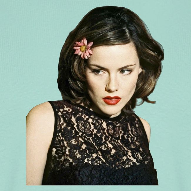 Kathleen Robertson Exclusive BH 90210 Show T-Shirt