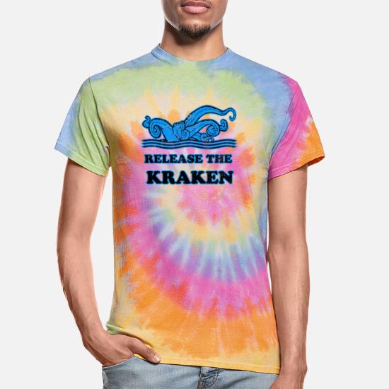 Kraken Loves Boat T-Shirt for Men Graphic Shirts for Women Unisex Shirt 
