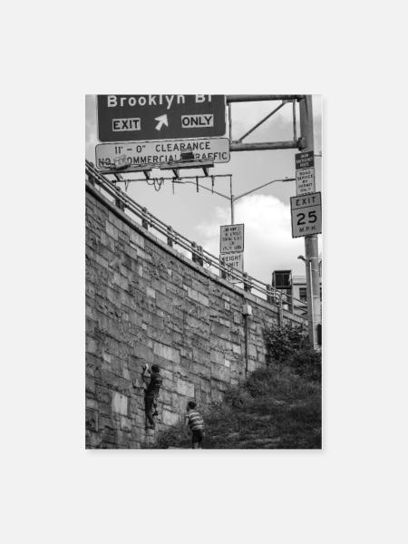 Cliffhanger: Brooklyn Bridge  - Poster 8x12 - white - Front