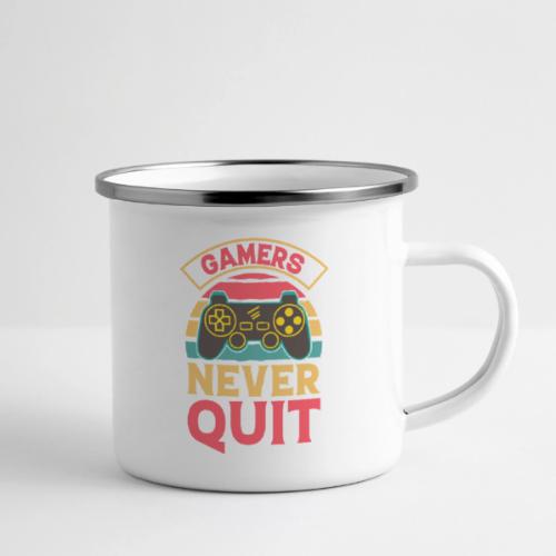 Gamers Never Quit Tee - Camper Mug