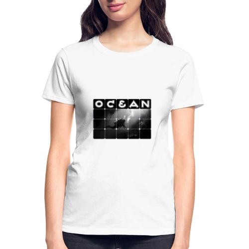 Ocean: Monochrome descent of a scuba diver - Gildan Ultra Cotton Ladies T-Shirt