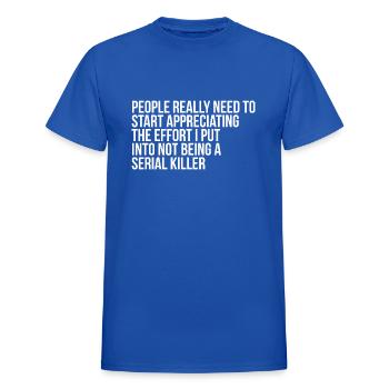 Serial Killer sarcasm - Heavyweight Unisex T-Shirt by Gildan - royal blue - Front - AI Model Female 172 light (172cm) & AI Model Male 178 light (178cm)