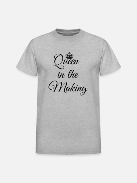 Queen In The Making - Heavyweight Unisex T-Shirt by Gildan - heather gray