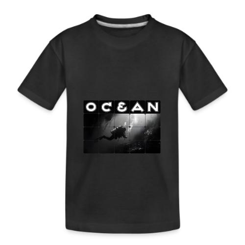 Ocean: Monochrome descent of a scuba diver - Kid's Premium Organic T-Shirt
