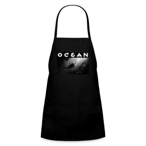 Ocean: Monochrome descent of a scuba diver - Kids' Apron