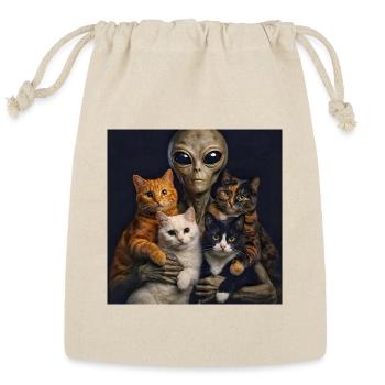 Alien With Cute Cats Funny Sci Fi Family Portrait - Reusable Gift Bag - Natural - Front