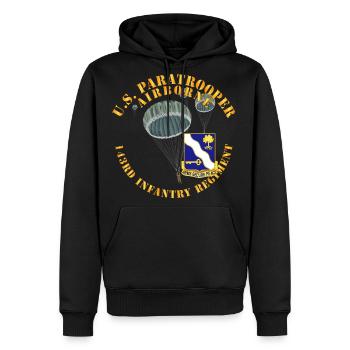Army US Paratrooper 143rd Infantry Regiment X 300 - Men's Premium Hoodie - black - Front - Nico (187cm) & Julia (174cm)