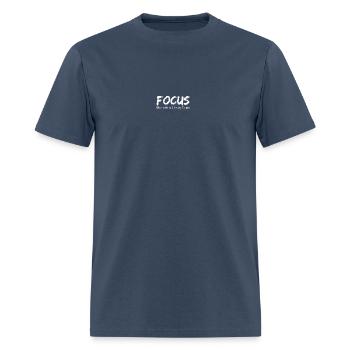 Focus – Hit Your Goals Motivational Shirt - Men's T-Shirt -  blue dusk - Front - Jose (178cm)