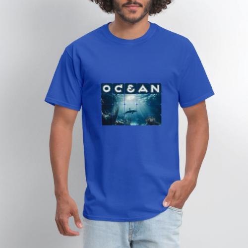 Ocean: Dolphin’s Serenity - Men's T-Shirt