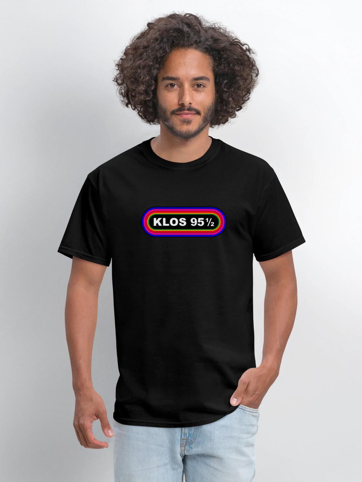 KLOS 95 1/2 RADIO VINTAGE RECREATION - Men's T-Shirt - black - Front - Jose (178cm)