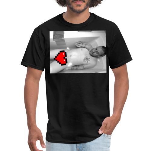 Larger love god - Men's T-Shirt