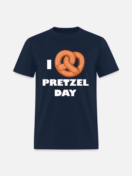 Pretzel Day - Men's T-Shirt - navy