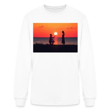 vecteezy_silhouette-of-a-couple-at-sunset_18646 - Men's Long Sleeve T-Shirt - white - Front