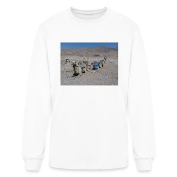 Camels are opposite a hill in Dahab, Egypt - Men's Long Sleeve T-Shirt - white - Front
