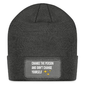 Change thé person and don't change yourself - Patch Beanie - charcoal grey - Front