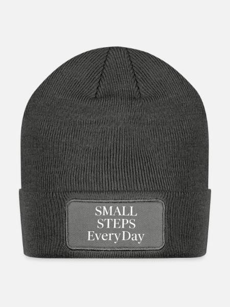 Small Steps Everyday - Patch Beanie - charcoal grey