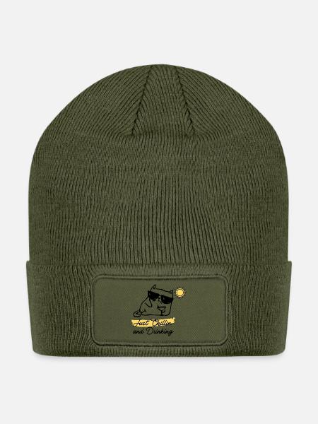 Just Chillin - Patch Beanie - olive