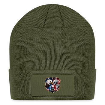 American Football Showdown: Eagle vs Alien - Patch Beanie - olive - Front