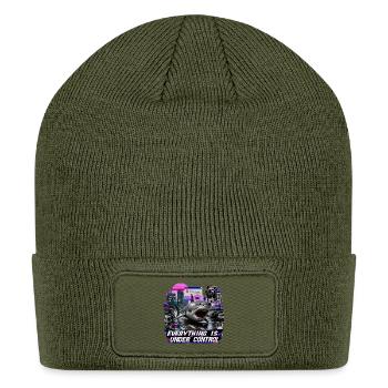 Everything Is Under Control - Glitch Art Shark - Patch Beanie - olive - Front