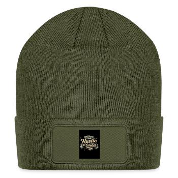 Motivational & Comfy Tee - Patch Beanie - olive - Front