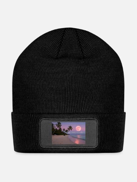 7 - Patch Beanie - black