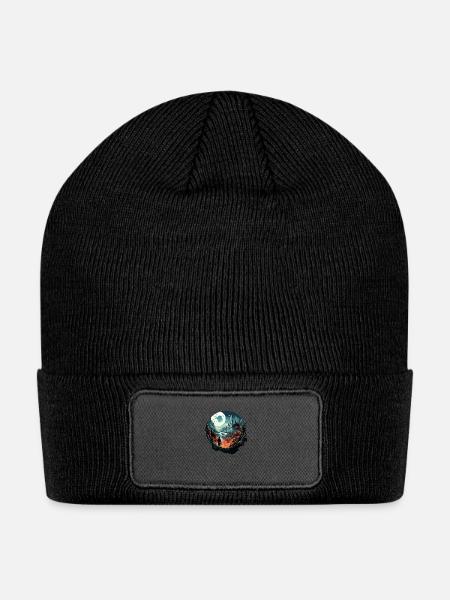Night Palace - Patch Beanie - black