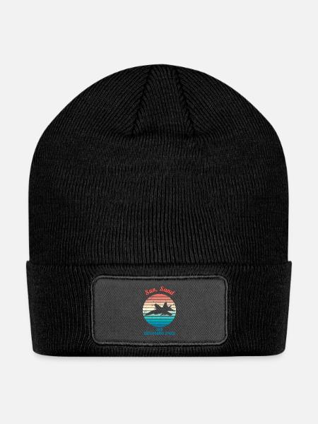 Fighter Jet On A Retro Sunset - Patch Beanie - black