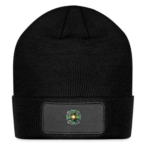 Pinch-Proof Lantern Clover T-Shirt - Patch Beanie