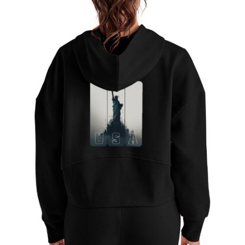 USA: Liberty Rising Over Manhattan - Women's Half Zip Cropped Hoodie