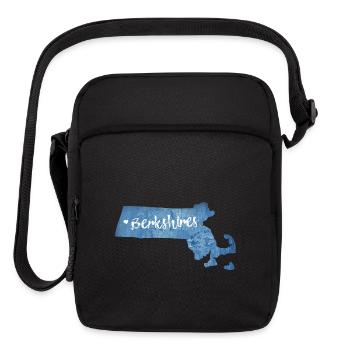 Berkshires Massachusetts Wood Grain - Upright Crossbody Bag - black - Front