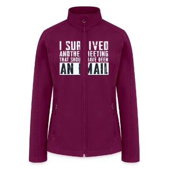 Funny saying for office, job & work - Women’s Soft Shell Jacket - raspberry - Front