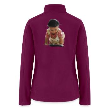 Tiny Explorer: Curious Baby with Remote - Women’s Soft Shell Jacket - raspberry - Back