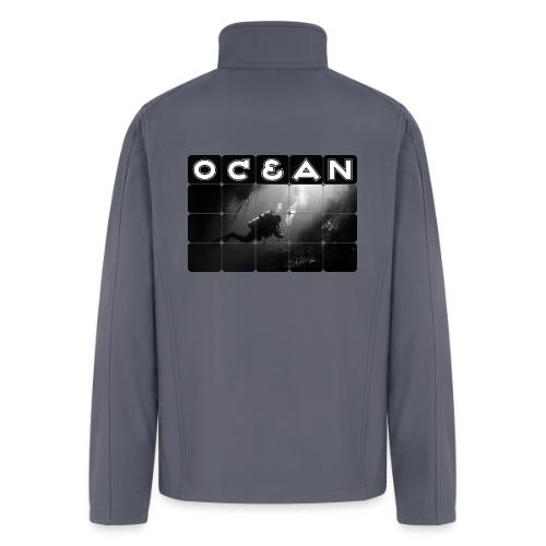 Ocean: Monochrome descent of a scuba diver - Men’s Soft Shell Jacket