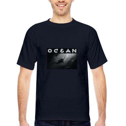 Ocean: Monochrome descent of a scuba diver - Bayside Unisex Heavyweight USA Made T-Shirt