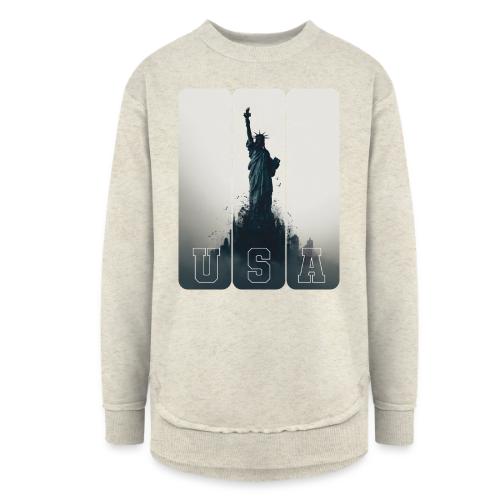 USA: Liberty Rising Over Manhattan - Women's Weekend Tunic Fleece Sweatshirt
