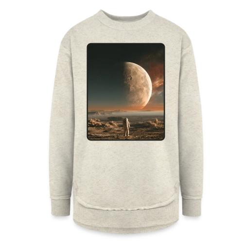 Astronaut on an Alien Moon - Women's Weekend Tunic Fleece Sweatshirt