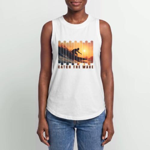Surfing: Catch the Wave - Women's Relaxed Tank Top