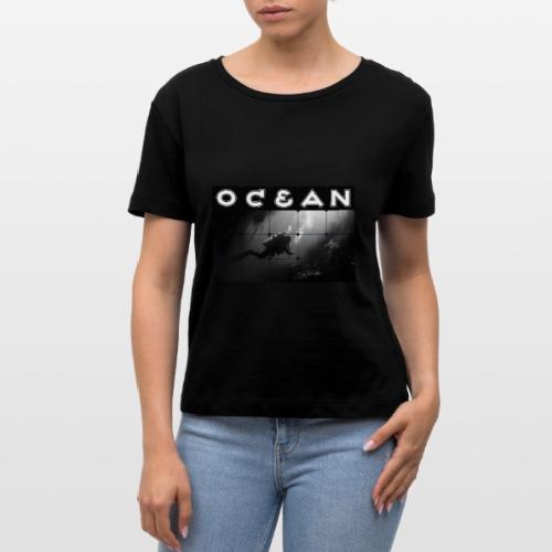 Ocean: Monochrome descent of a scuba diver - Stanley/Stella Serena Women’s Relaxed Organic T-Shirt