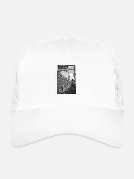 Cliffhanger: Brooklyn Bridge - Eco Trucker Cap - white/white