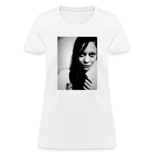 model picture - Women's T-Shirt