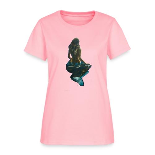 Midnight Mermaid on a rock - Women's T-Shirt