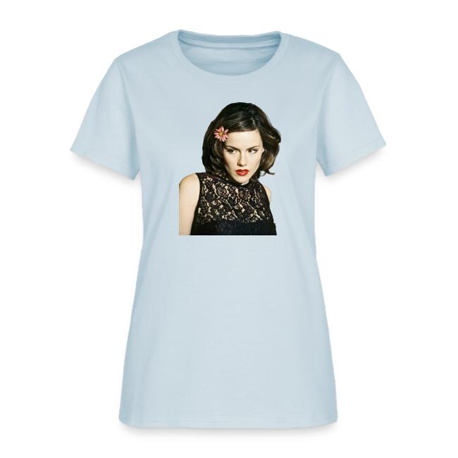 Kathleen Robertson Exclusive BH 90210 Show T-Shirt