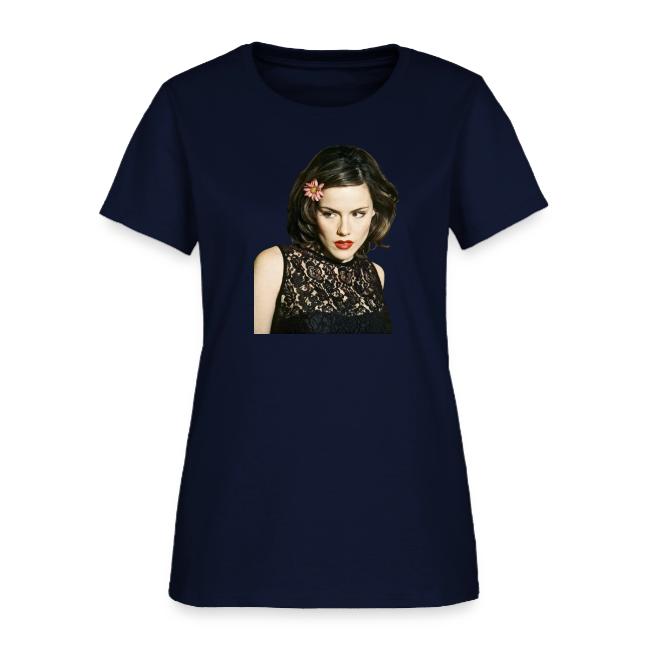 Kathleen Robertson Exclusive BH 90210 Show T-Shirt
