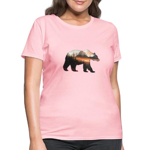 Canada Bear: fiery tones - Women's T-Shirt
