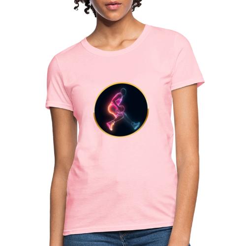 Basketball: Golden Court Glow - Women's T-Shirt