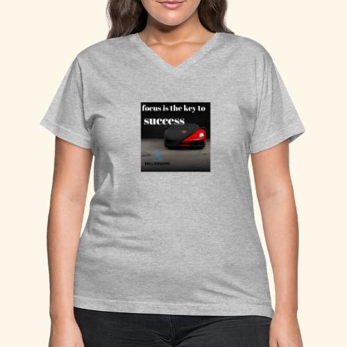 focus - Women's V-Neck T-Shirt