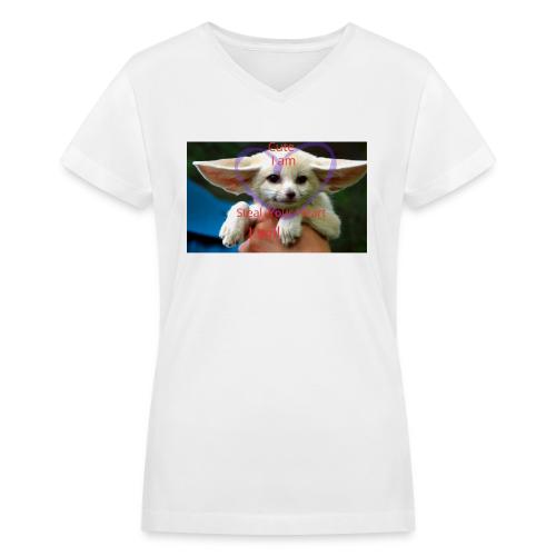 baby fox - Women's V-Neck T-Shirt